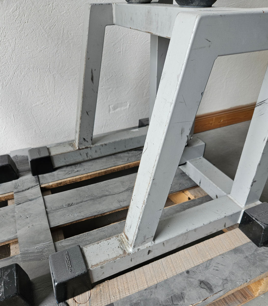 TechnoGym 2x Kabelzug, Cable Crossover, Seilzug von oben und unten, Silverline, Oldschool, Rahmenfarbe Silber, gebraucht - mit Gebrauchsspuren
