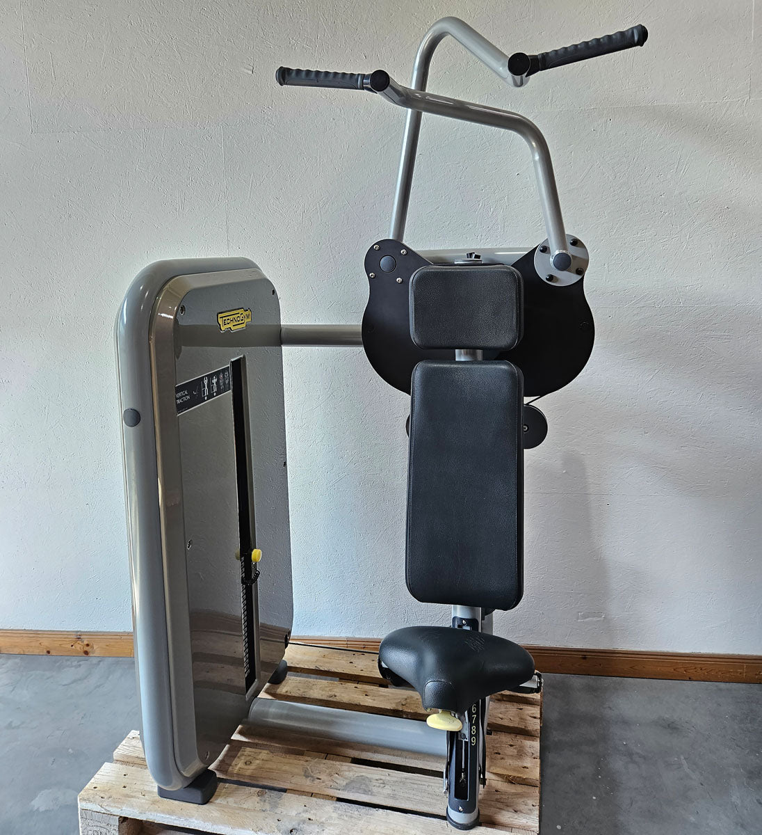 TechnoGym 12 Kraftgeräte im Set, Element Line Serie, Kraftgerätepark Fitnessstudio, gebraucht - überholter Zustand