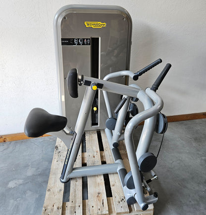 TechnoGym 12 Kraftgeräte im Set, Element Line Serie, Kraftgerätepark Fitnessstudio, gebraucht - überholter Zustand