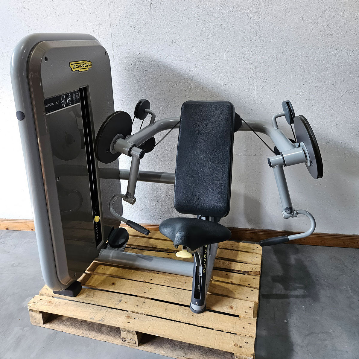 TechnoGym 12 Kraftgeräte im Set, Element Line Serie, Kraftgerätepark Fitnessstudio, gebraucht - überholter Zustand