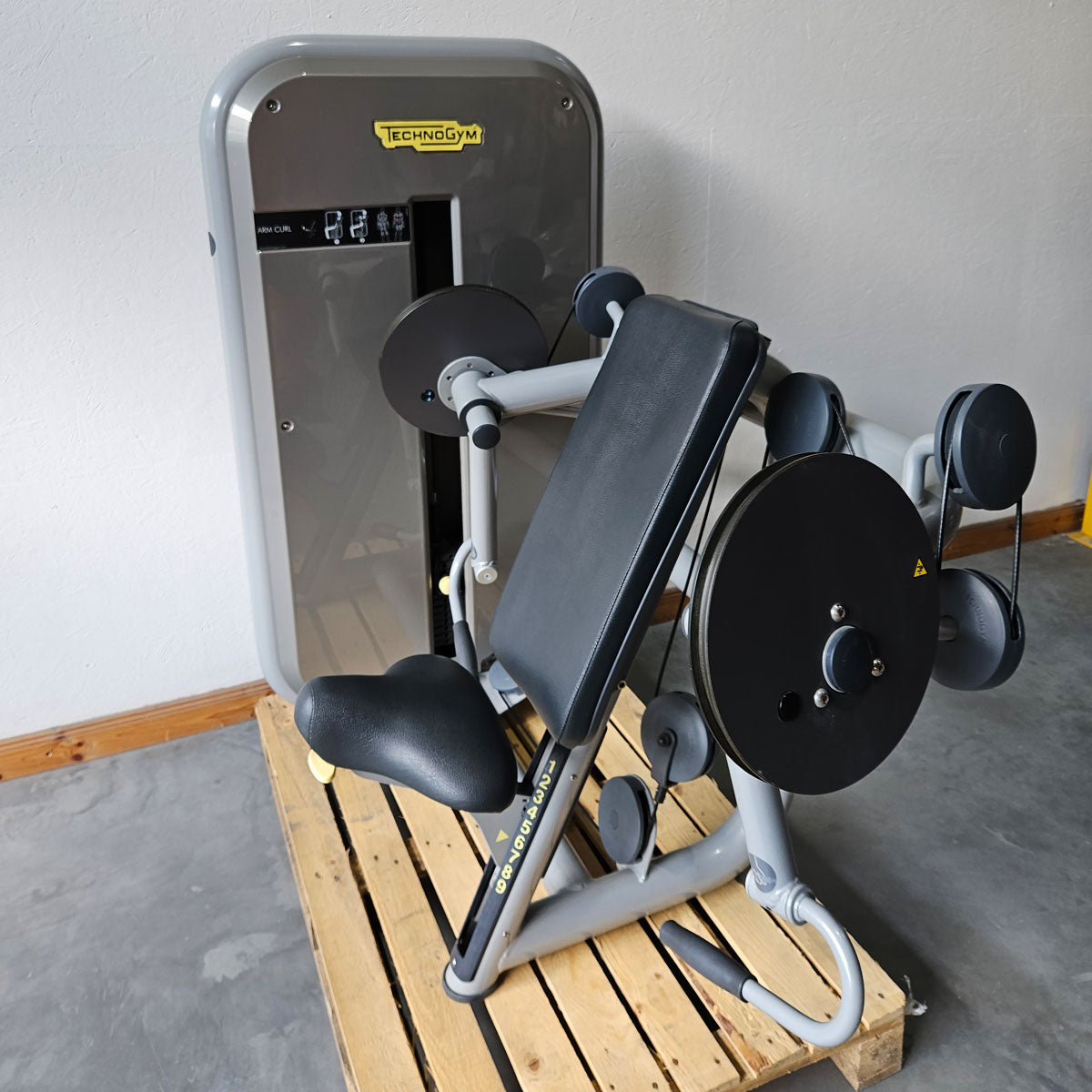 TechnoGym 12 Kraftgeräte im Set, Element Line Serie, Kraftgerätepark Fitnessstudio, gebraucht - überholter Zustand