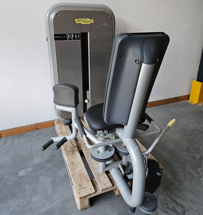 TechnoGym 12 Kraftgeräte im Set, Element Line Serie, Kraftgerätepark Fitnessstudio, gebraucht - überholter Zustand