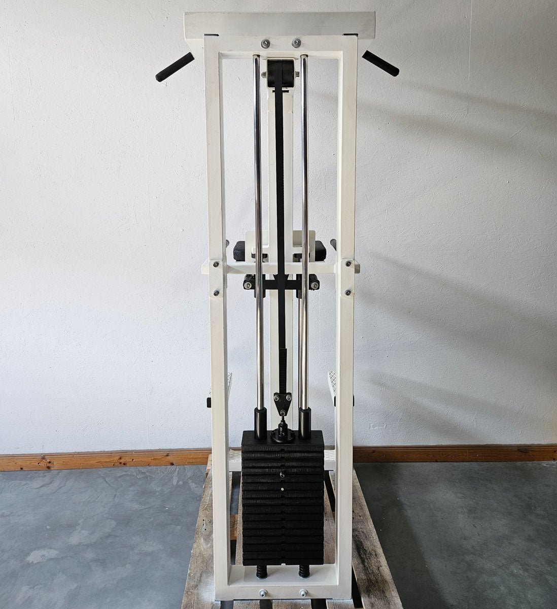 L+K Dip-Pull-Up Machine with Weight Support, Dip-Chin, Oldschool, White Frame, Used with Signs of Wear