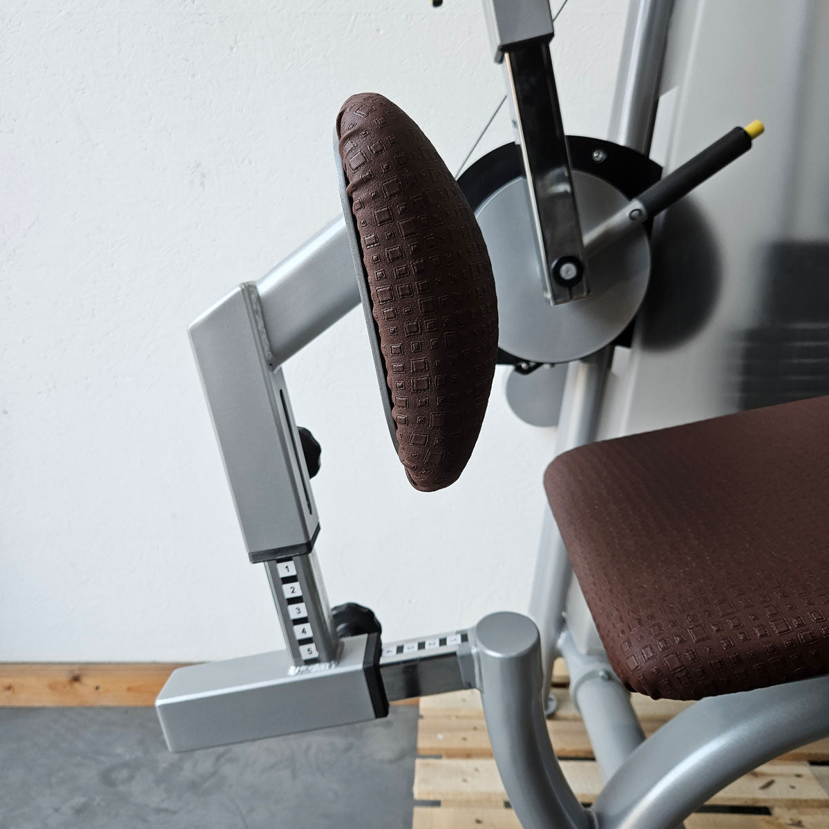 Proxowell or Proxomed back flexion, abdominal machine, back curl, abdominal crunch, 100kg weight block, Compass or C-Well series, frame color silver, used - refurbished condition