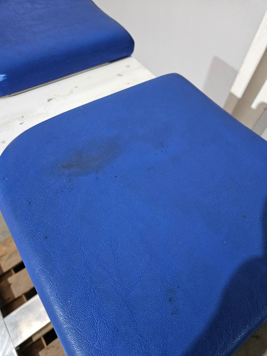 Rückenstreckerbank 90° Hyperextension zum training der unteren Rückenmuskulatur, Oldschool Bodybuilding, Rahmenfarbe Weiß, gebraucht mit Gebrauchsspuren