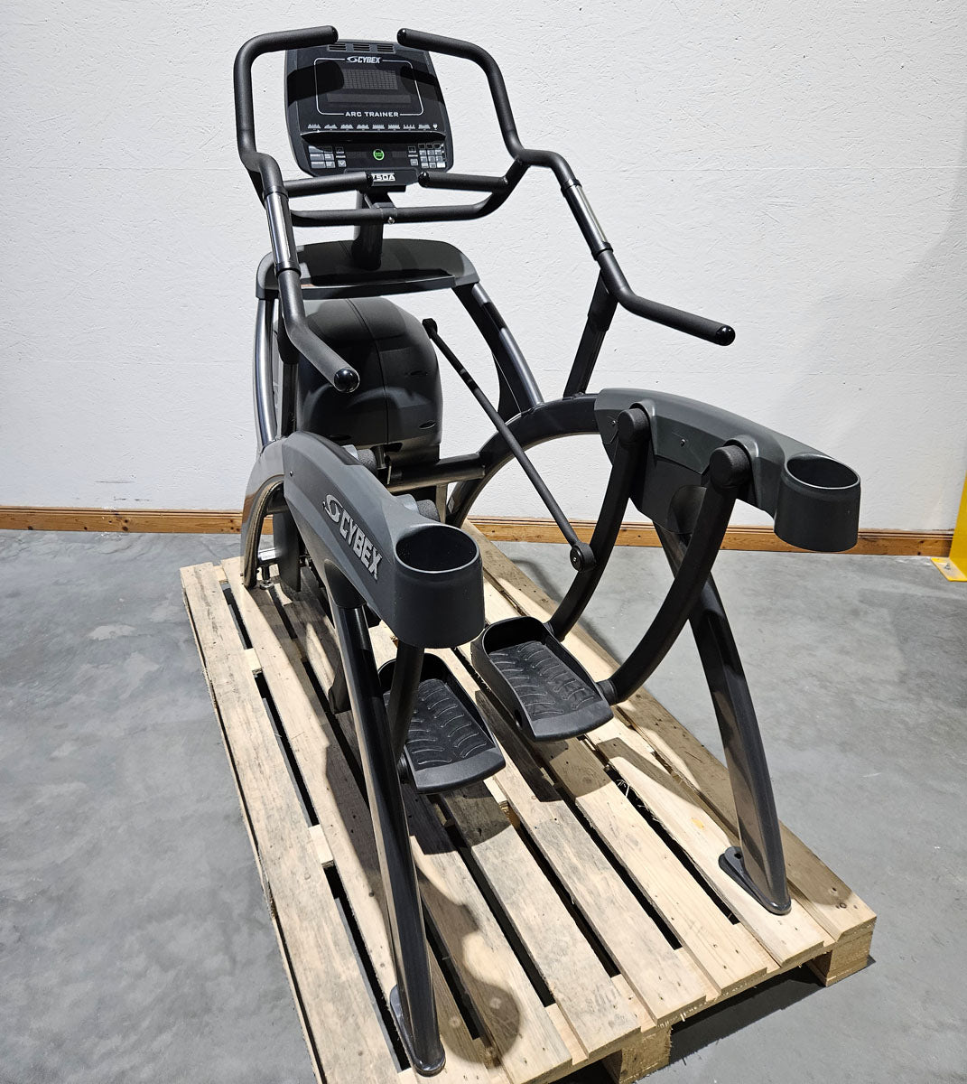 Cybex Arc Trainer 750A Lower Body, cross trainer, elliptical trainer with height-adjustable ramp, stepper, LED display, frame color anthracite, used - refurbished condition