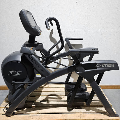 Cybex Arc Trainer 772AT Total Body, cross trainer, elliptical trainer with height-adjustable ramp, stepper, touch display with TV, frame color anthracite, used - refurbished condition