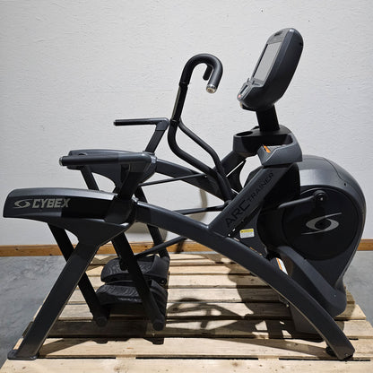 Cybex Arc Trainer 772AT Total Body, cross trainer, elliptical trainer with height-adjustable ramp, stepper, touch display with TV, frame color anthracite, used - refurbished condition