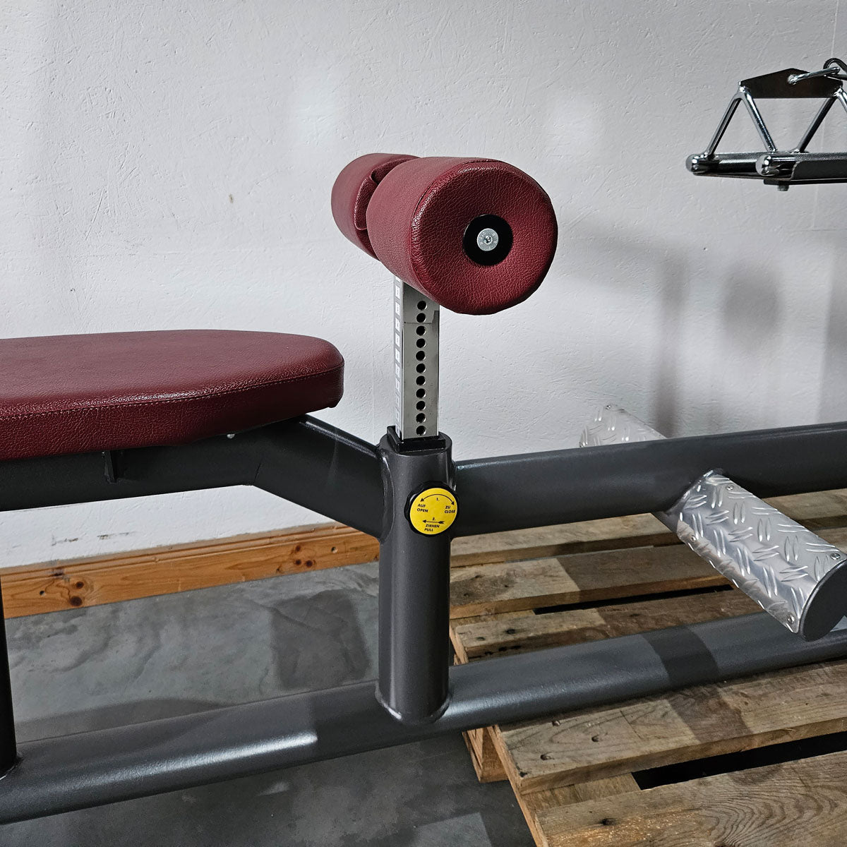 Latzug und Rudern Long Pulley 2 in 1 Kombigerät, Lat-, Ruderzug (Kombigerät) T 492b, Teuwsen Sportgeräte, Rahmen Anthrazit, gebraucht - überholter Zustand