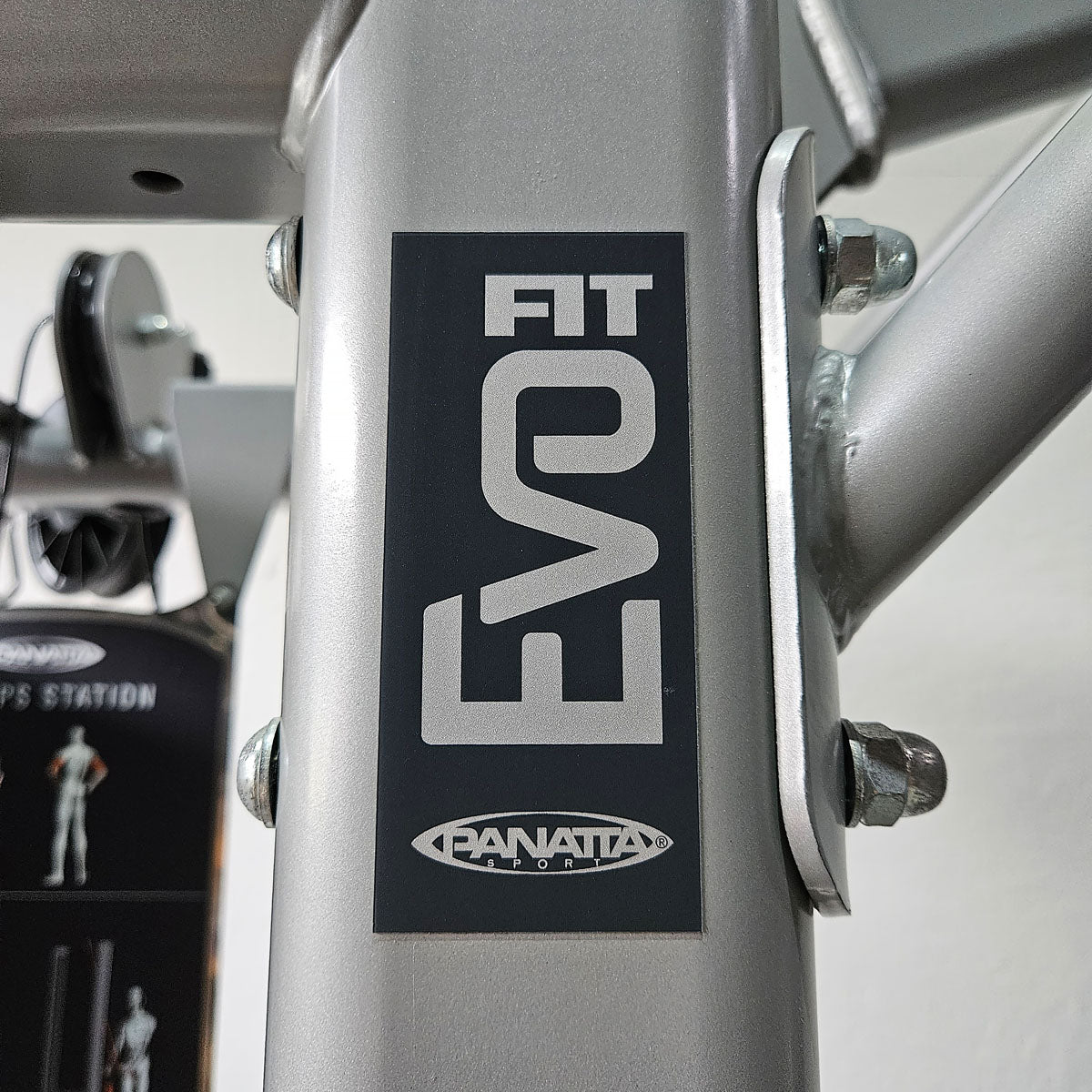 Panatta 5 Stationenturm mit Cable Crossover - Jungle Machine + Cable Station with Connection Bar - 5 Stack Multi Funktionsturm, Rahmenfarbe Silber, gebraucht - geprüfter Zustand