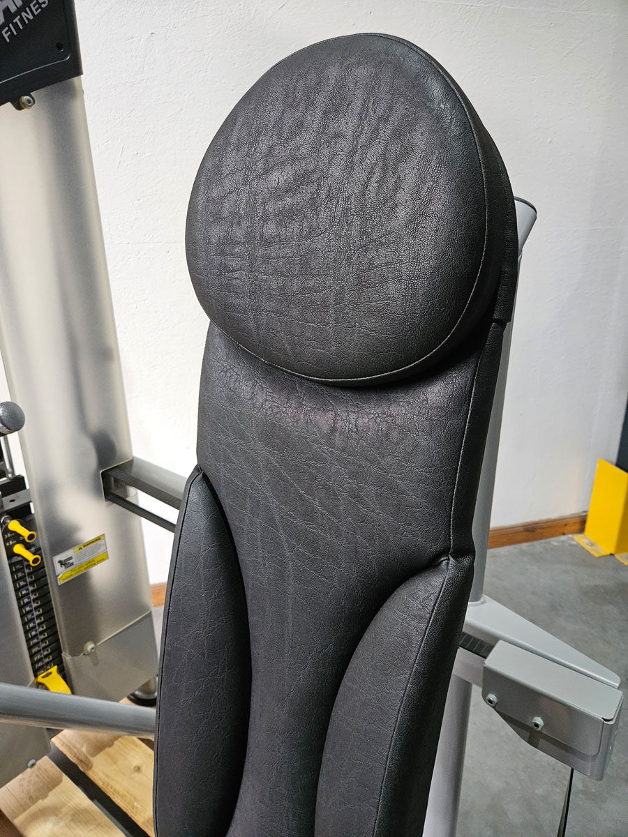 Sportsart Brustpresse DUAL S915 A915 N915, Independent Chest Press, Bankdrückmaschine Bilateral, Rahmenfarbe Silber, gebraucht - überholter Zustand