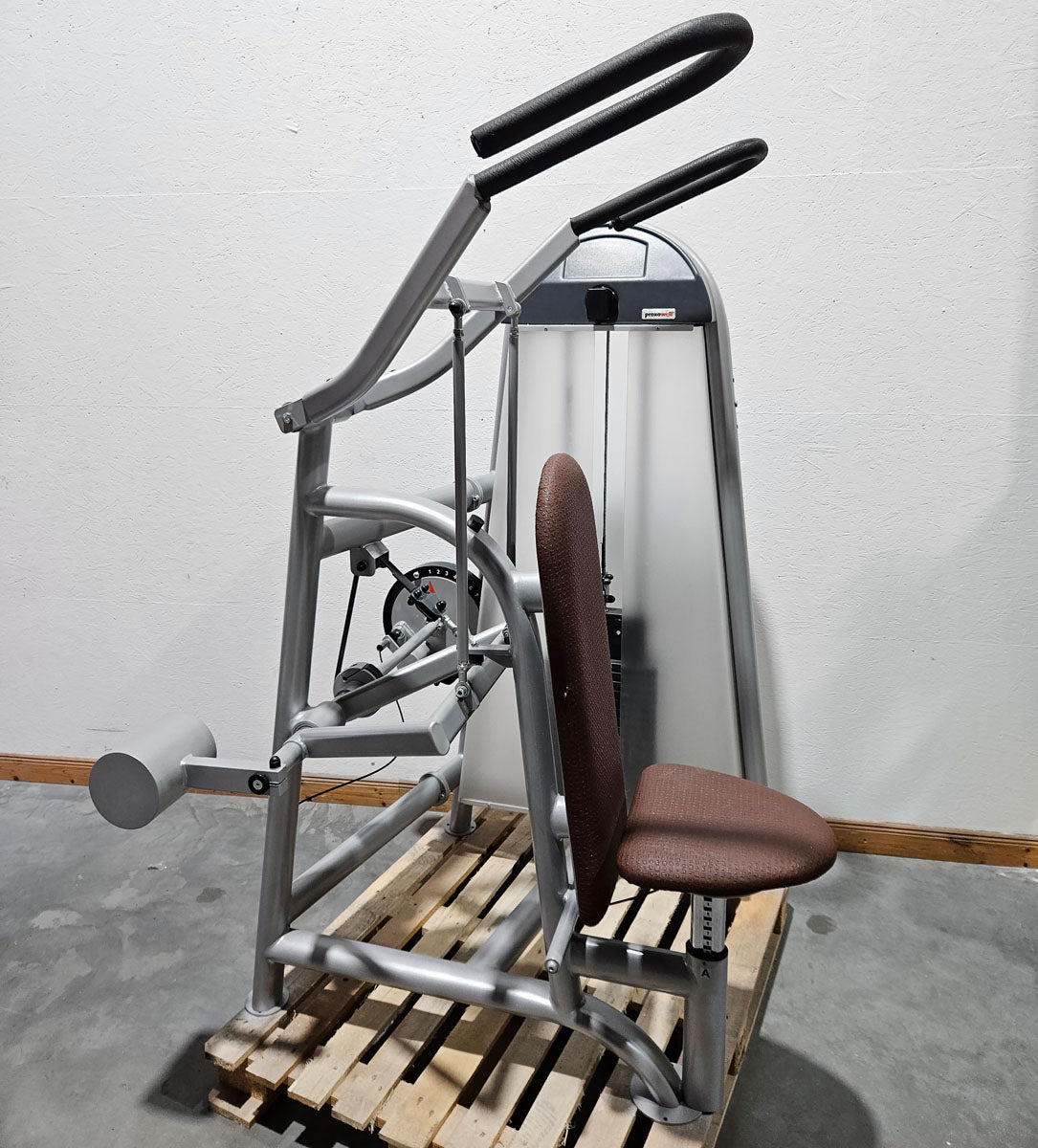 Proxowell bzw Proxomed Schulterblattfixator, Latzug von Oben geführt, Compass bzw C-Well Serie, Rahmenfarbe Silber, gebraucht - überholter Zustand