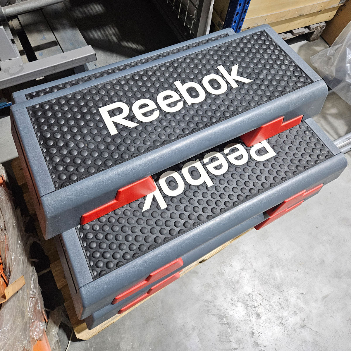 Reebok Steps  Step-Boards, Dunkelgrau-Rot, gebraucht - geprüfter Zustand