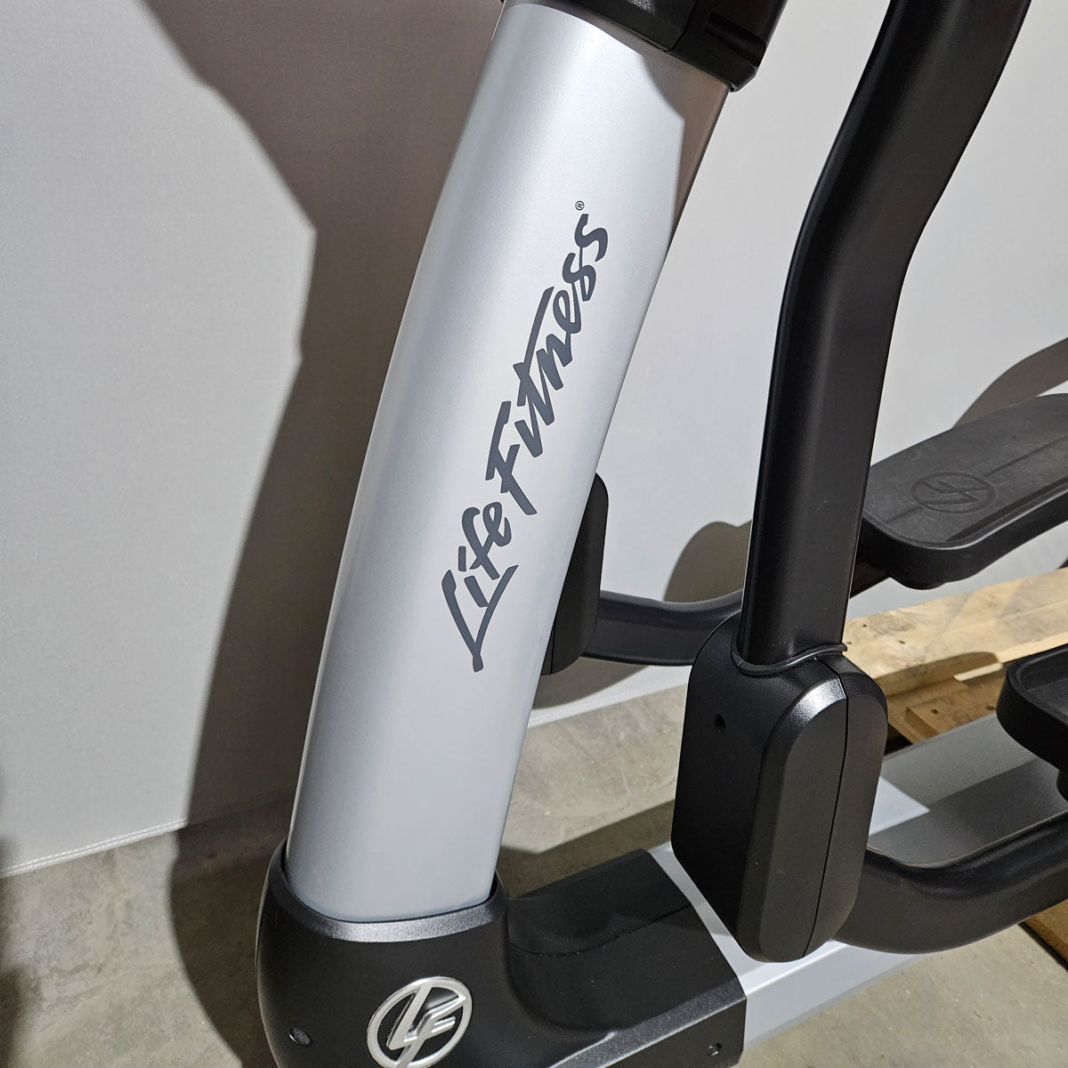 Life Fitness Elliptical 95X - Elevation Series 95x - Explore LCD Console, used - refurbished