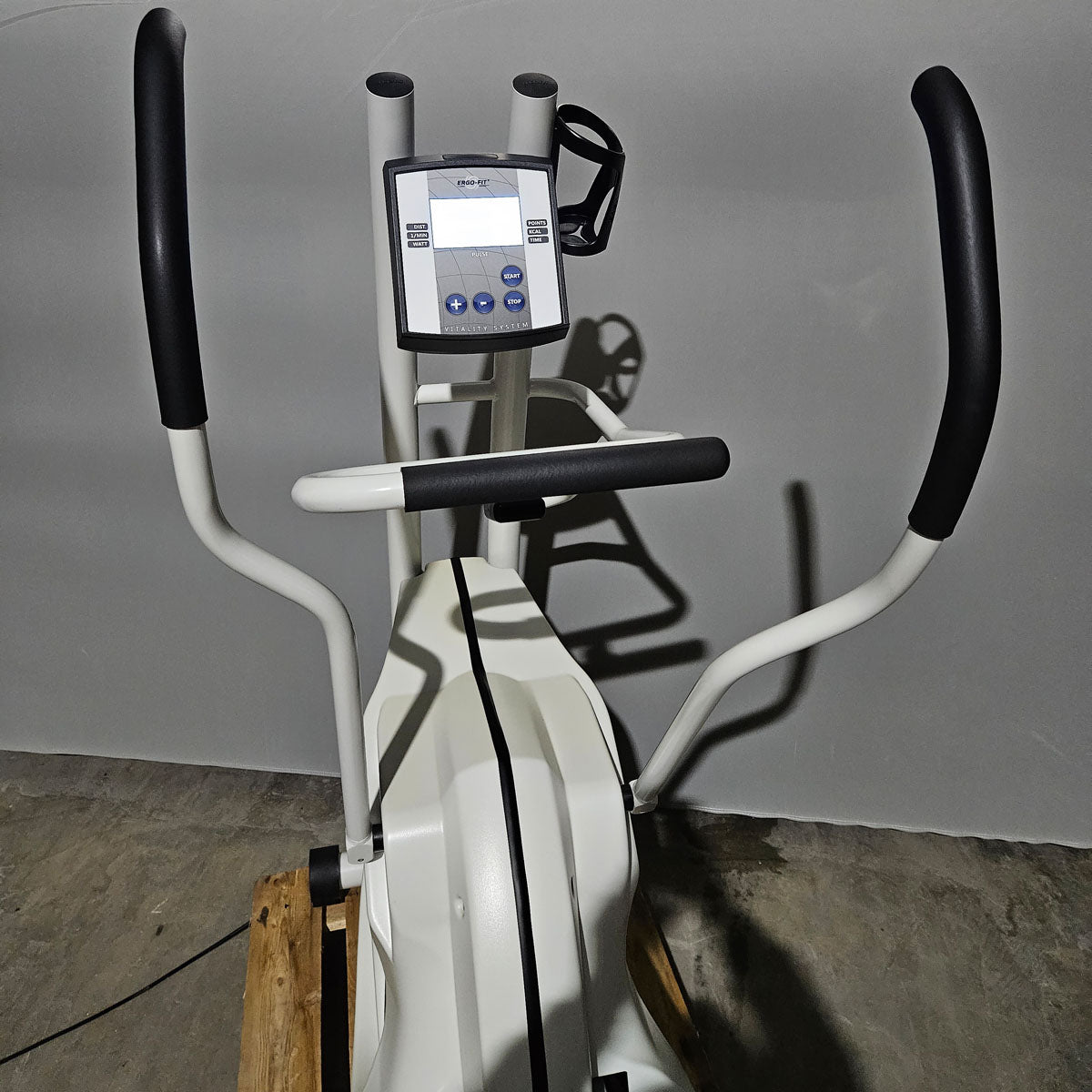 Ergo-Fit Cross 4007 MED Crosstrainer, Ellipsentrainer, Medizinisches Cardiogerät mit MPG Zulassung, gebraucht - überholter Zustand