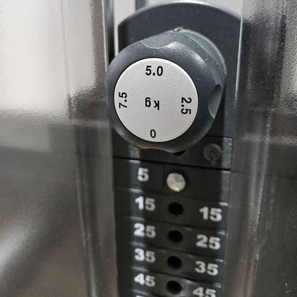 Life Fitness Bankdrücken, ChestPress, Brustpresse, Bankdrückmaschine, 145kg Gewichtsblock, Signature Series, Rahmenfarbe Silber, gebraucht - überholter Zustand