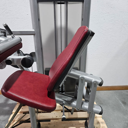 Life Fitness Seated Leg Curl, Signature Series, 135kg Weight Block, Silver Frame, Used - Refurbished Condition