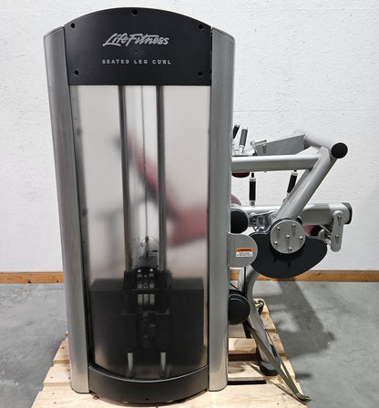 Life Fitness Seated Leg Curl, Signature Series, 135kg Weight Block, Silver Frame, Used - Refurbished Condition
