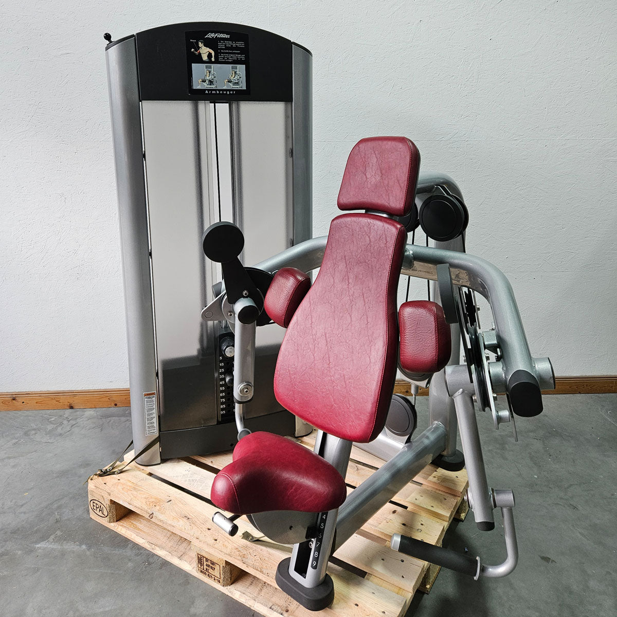 Life Fitness Armbeuger, Bizepsmaschine, Biceps Curl Machine, Bilateral, drehbare Griffe, Signature Series, Rahmenfarbe Silber, gebraucht - überholter Zustand