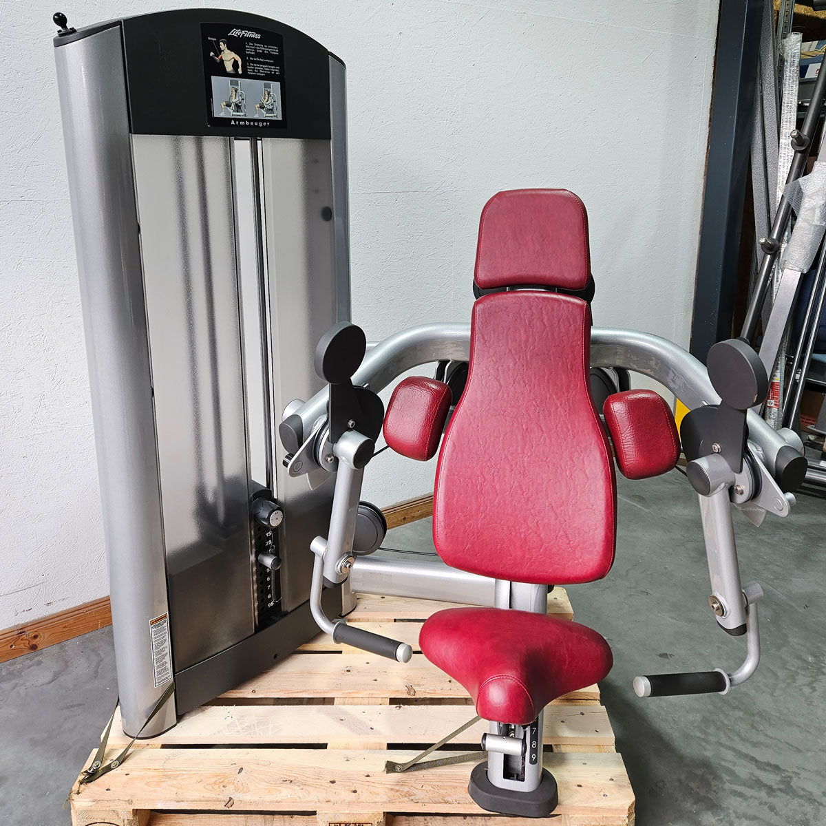 Life Fitness Armbeuger, Bizepsmaschine, Biceps Curl Machine, Bilateral, drehbare Griffe, Signature Series, Rahmenfarbe Silber, gebraucht - überholter Zustand