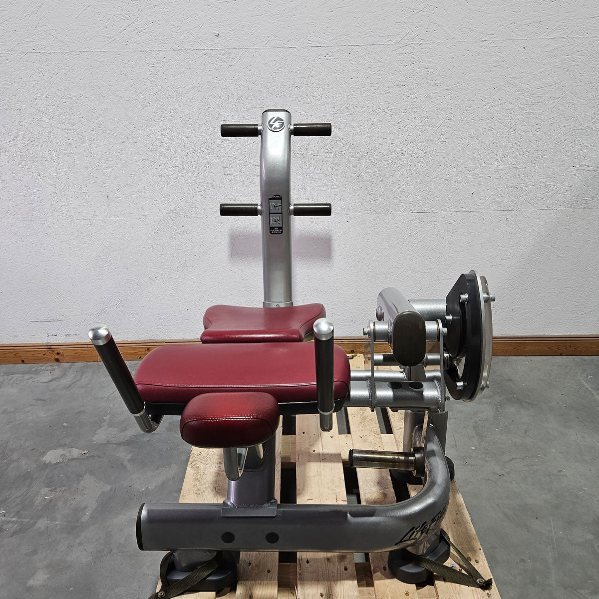 Life Fitness Bauchmaschine, Bauchbank, Ab Crunch Bench- Plate loaded SABB, Signature Serie, Rahmenfarbe Silber, gebrauchter - überholter Zustand