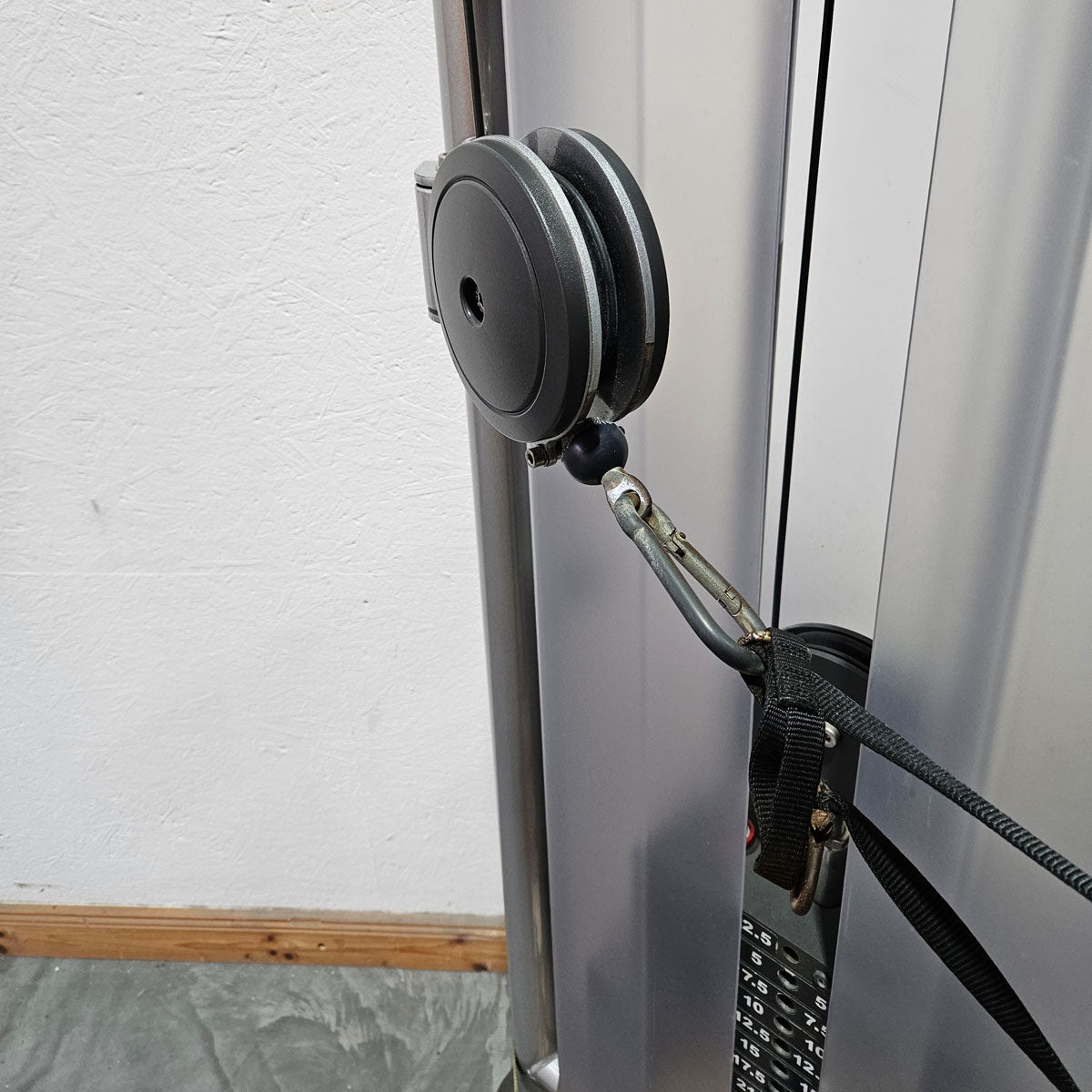 Life Fitness Chest Press, Bankdrückmaschine Dual Bilateral, Brustpresse mit drehbaren Griffen, Signature Series, Rahmenfarbe Silber, gebraucht - überholter Zustand