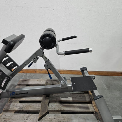 Nautilus Nitro Hyperextension, back extension bench, 45° adjustable, Adjustable Hip Extension F3AHE, frame color silver, used - refurbished condition