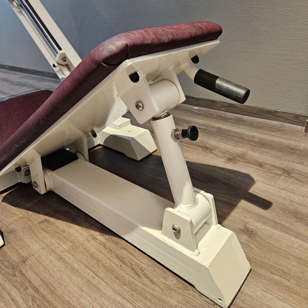 Gym80 Leg Press 45 Degrees, Plate Loaded Leg Press, Similar to Pure Kraft 4023, Frame Color White, Used - Tested Condition