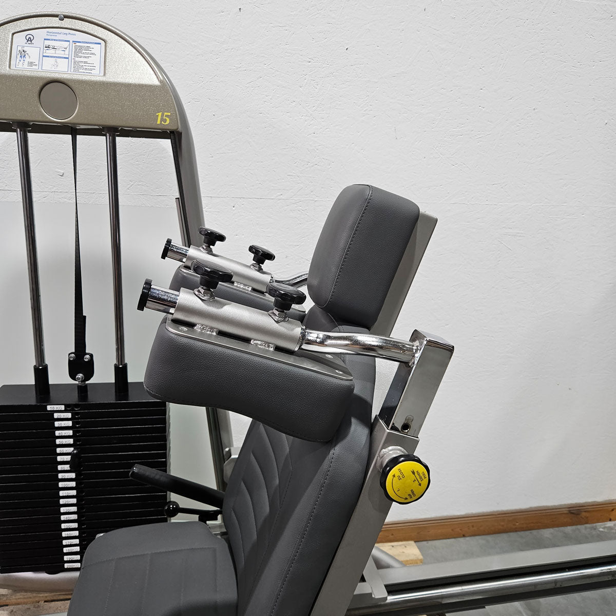 Proxomed - AS, Funktionsstemme, Beinpresse verstellbar sitzend - liegend, 200kg Gewichtsblock, gebraucht - überholter Zustand