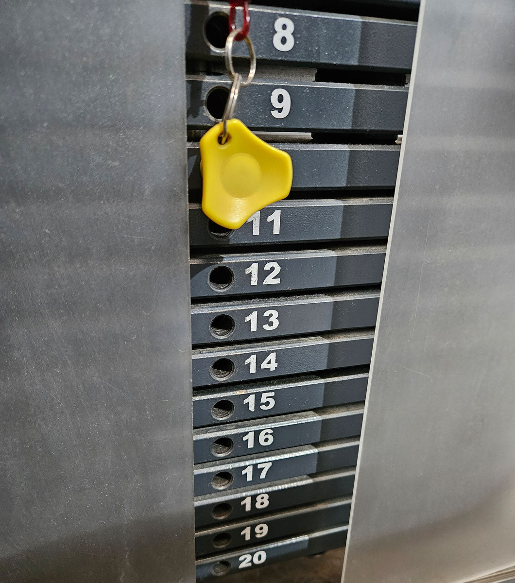 Proxomed Funktionsstemme Compass 530, Beinpresse verstellbar, MPG, Reha, Rahmenfarbe Weiß, Polster Schwarz, gebraucht - überholter Zustand