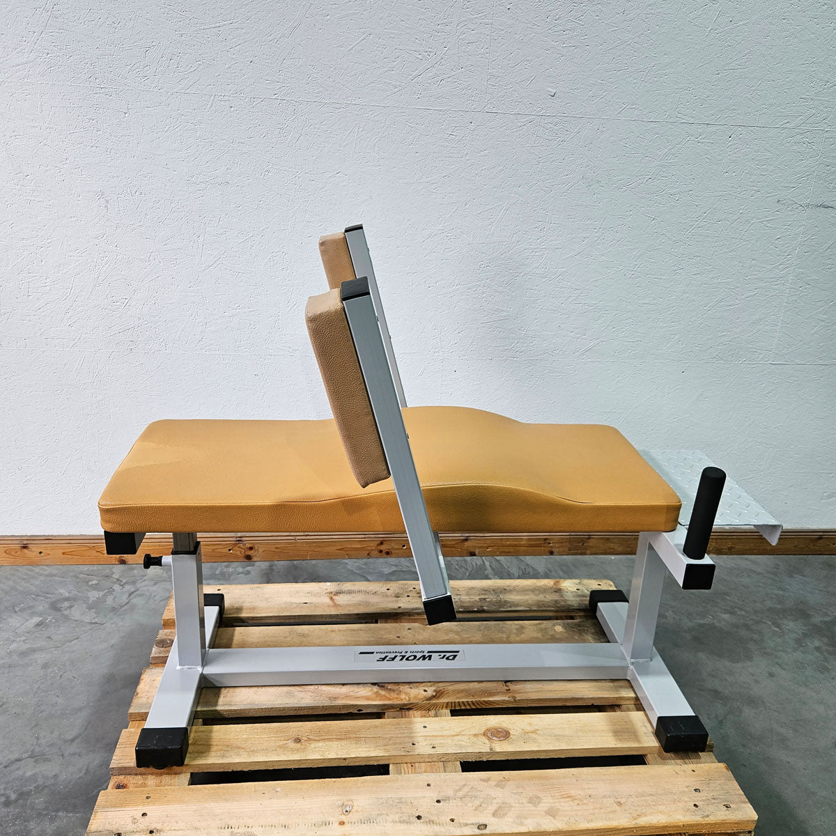 Dr. Wolff Lower Abdominal Trainer 345, abdominal bench, silver frame, used - tested condition