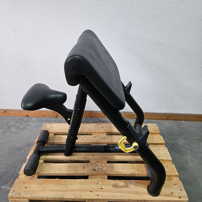 TechnoGym Scottcurl Bench, Scott bench, biceps training bench, color black, upholstery black, used - tested condition