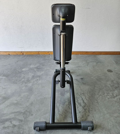 Technogym adjustable weight bench without shelves, multi-bench, universal bench, adjustable bench, frame color black, used - refurbished condition