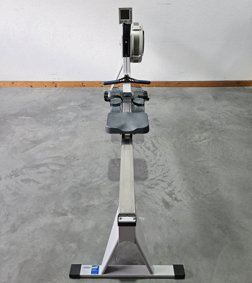 Concept2 Rudergerät Modell E mit PM4 Monitor - baugleich wie RowErg mit hohen Beinen, Farbe Hellgrau, gebraucht - geprüfter Zustand