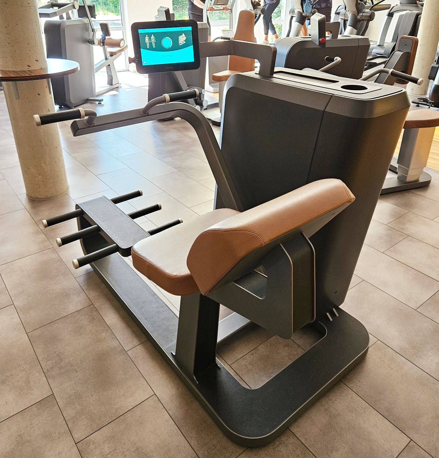 Milon Q Strength Circuit with 8 devices, built in 2017, including Milonizer, including delivery, used, overhauled and in mint condition - top condition