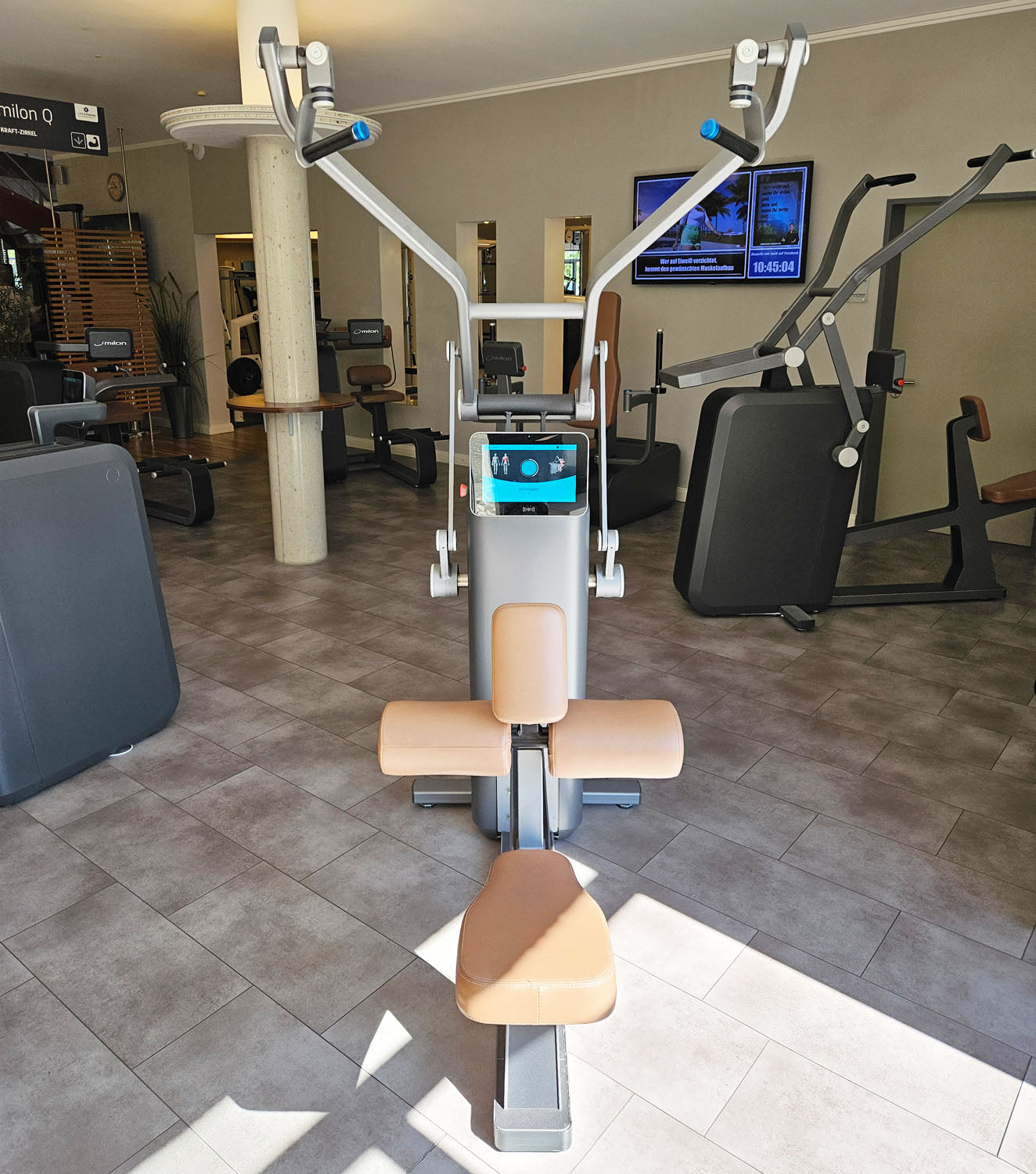 Milon Q Strength Circuit with 8 devices, built in 2017, including Milonizer, including delivery, used, overhauled and in mint condition - top condition