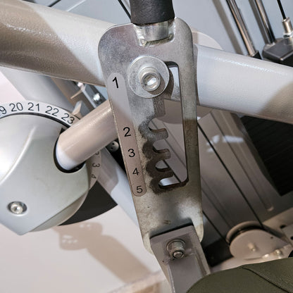 Ergo-Fit Leg Flexion 4100 S Med with display, seated leg curl with medical approval, MPG, built in 2020, frame silver, used - refurbished condition