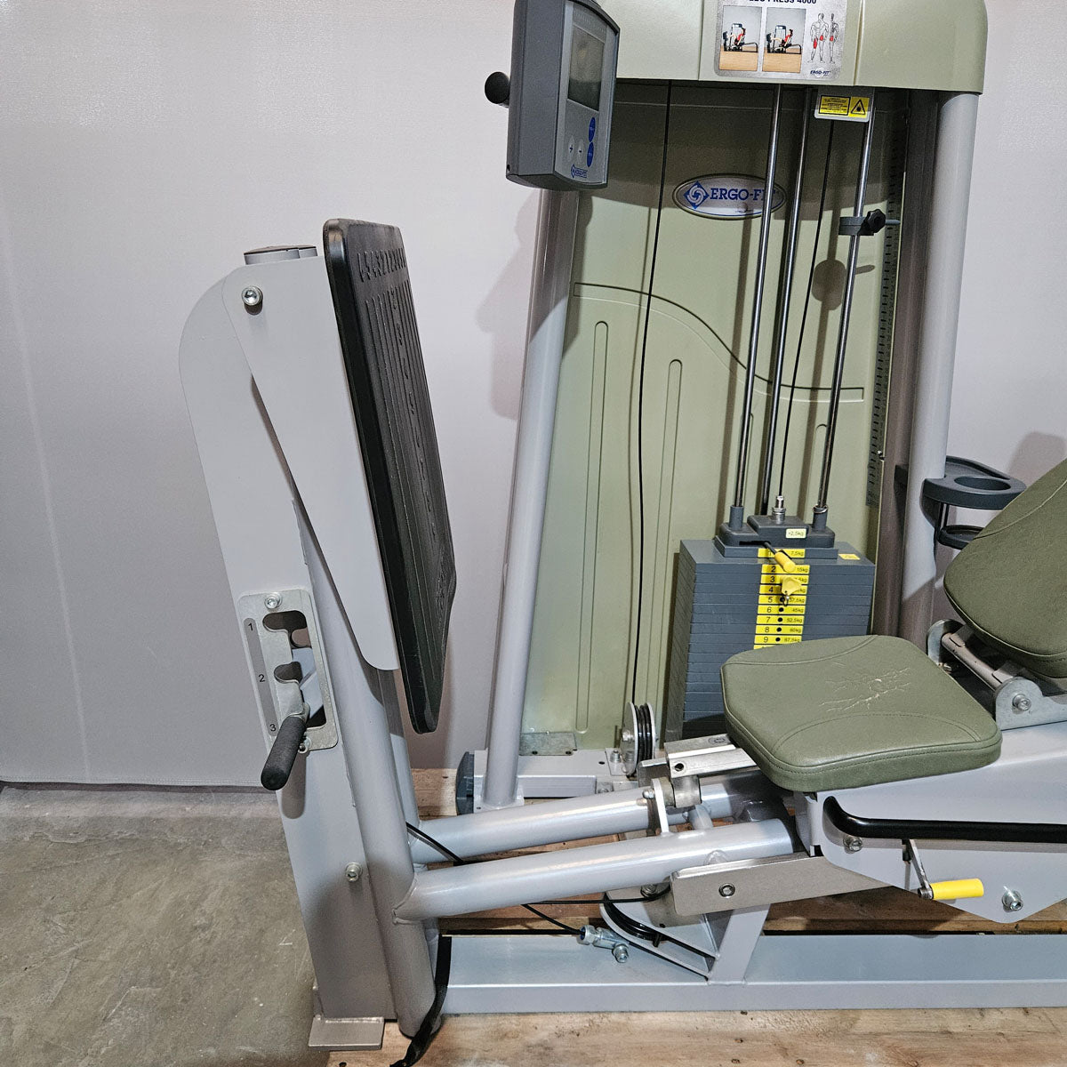 Ergo-Fit functional leg press, adjustable, 172.5 kg weight block, 4000 S MED series, MPG, rehab, frame color silver, used - refurbished condition