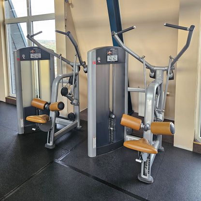 Life Fitness & Hammer Strength - 95 Fitnessgeräte - 105 Stationen, Kraftgeräte, Cardiogeräte, Plate loaded Geräte, Bänke etc - komplettes Fitnessstudio - gebraucht, überholter TOP Zustand
