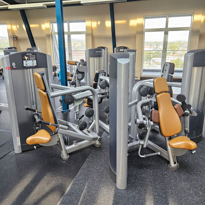 Life Fitness &amp; Hammer Strength - 95 pieces of fitness equipment - 105 stations, strength training equipment, cardio equipment, plate-loaded equipment, benches, etc. - complete gym - used, refurbished, top condition