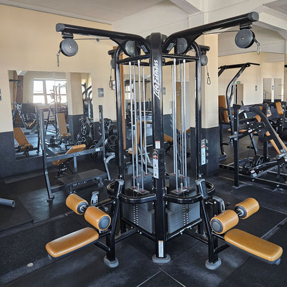 Life Fitness &amp; Hammer Strength - 95 pieces of fitness equipment - 105 stations, strength training equipment, cardio equipment, plate-loaded equipment, benches, etc. - complete gym - used, refurbished, top condition