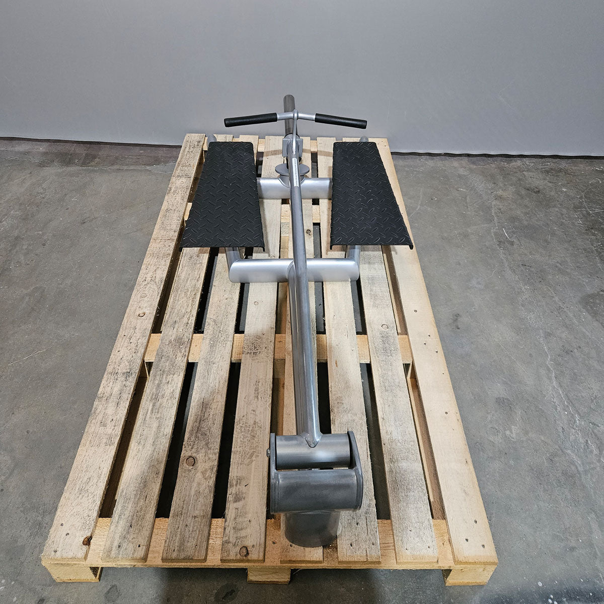 Gym80 Sygnum T-Bar Row Rowing Station - Similar to Pure Kraft 4018 Rowing Machine or 4138 Floor Barbell - Plate-loaded Strength Equipment Rowing, Silver Frame, Used - Refurbished Condition