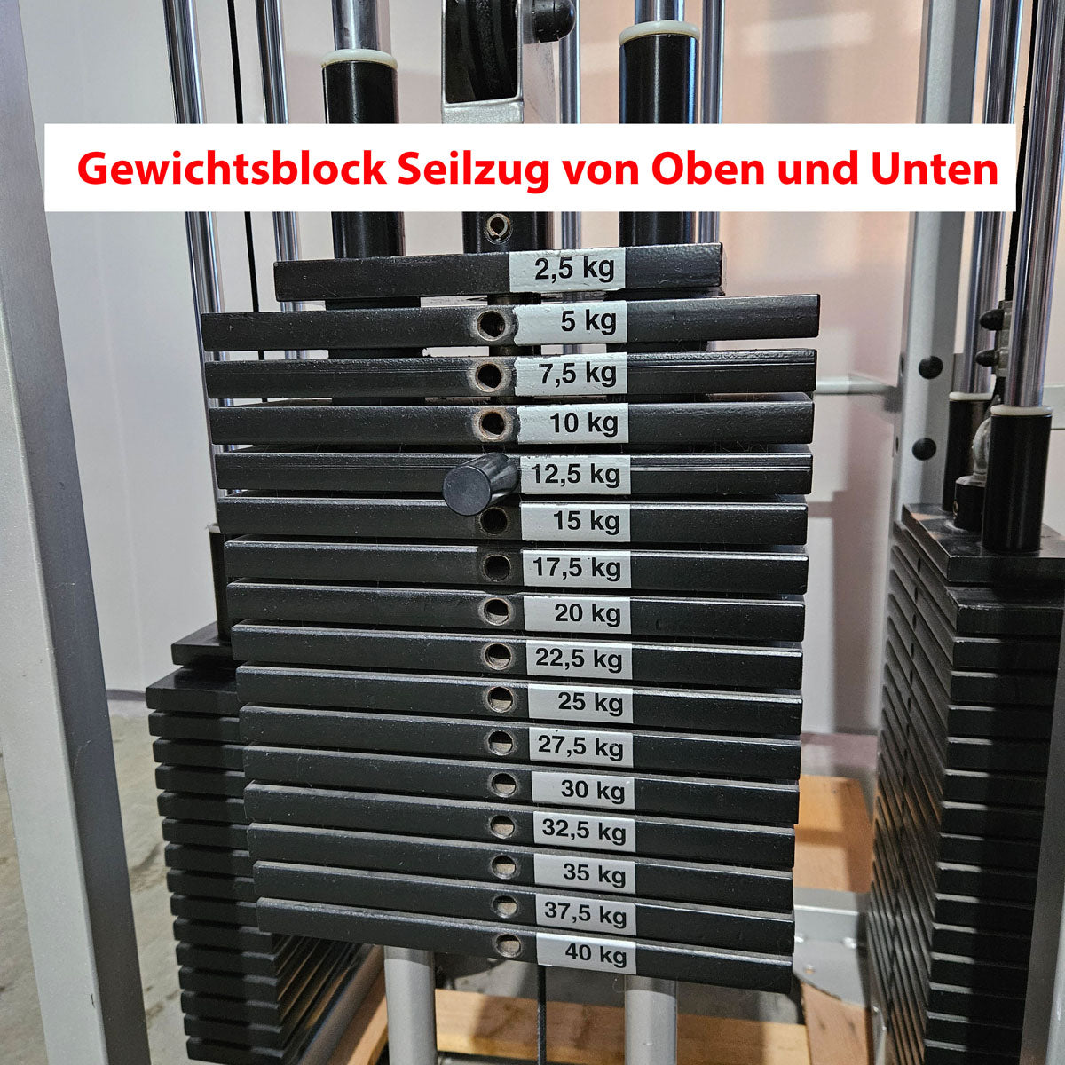 4 Stationenturm, 4 Stack Multi Station, große Gewichtsblöcke, Latzug, Rudern und 2 Seilzüge, Oldschool Bodybuilding, Rahmenfarbe Silber, gebraucht - geprüfter Zustand mit Gebrauchsspuren