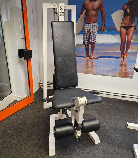 Gym80 seated leg extension, old school bodybuilding strength machine - Edition or Classic Line, frame color white, used with signs of wear