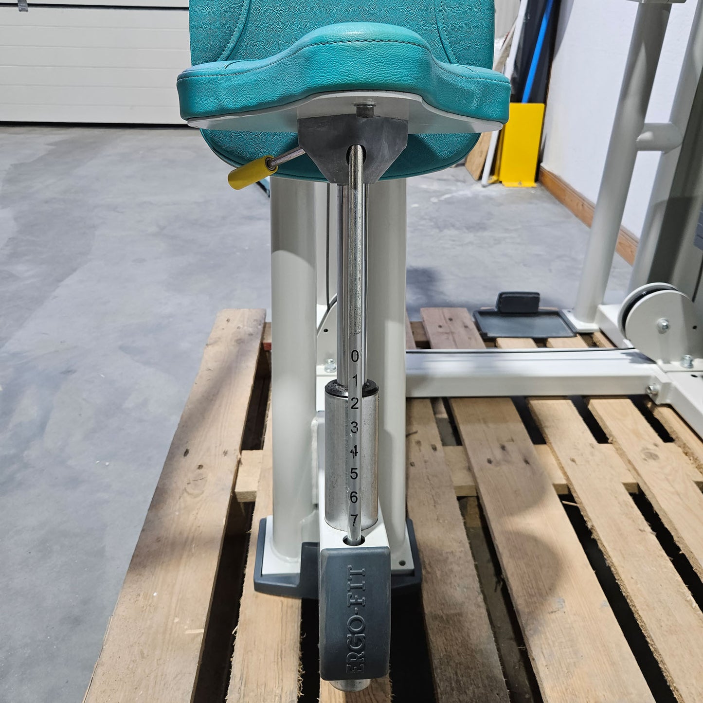 Ergo-Fit shoulder press, overhead press, 4000 series, frame color white, used - refurbished condition
