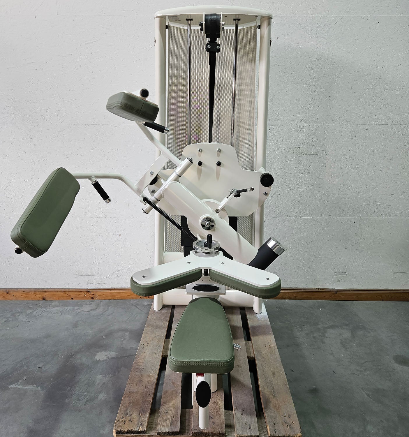 Gym80 Med80 3243 Lateralmaschine mit Trainingsarm, Lateralflexion, Latflex,  Seitneige-Maschine, Farbe Weiß, gebraucht - überholter Zustand