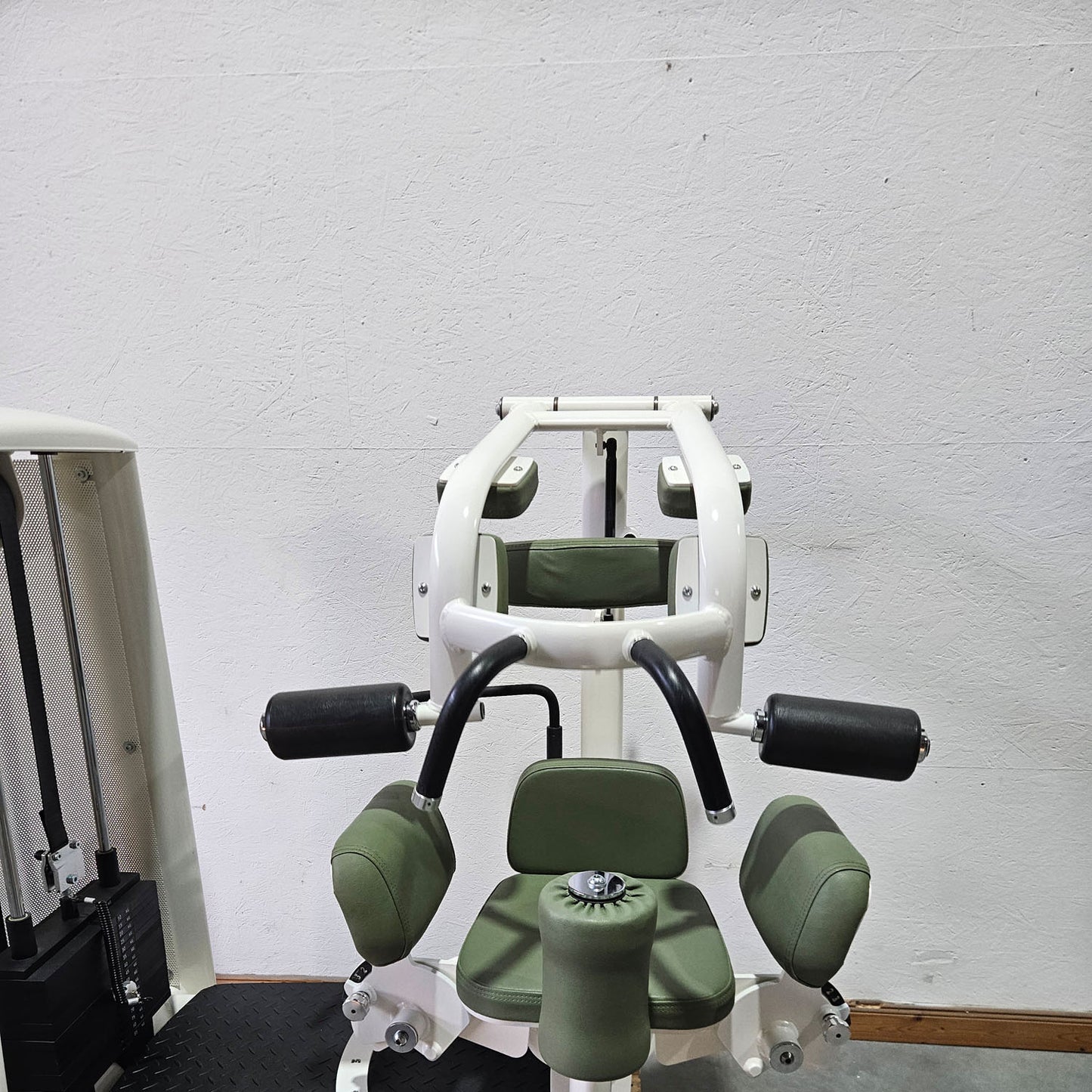 Gym80 Med80 3225 Rotationsmaschine, Rumpfrotator, Twister, seitliche Bauchmuskeln, Farbe Weiß, gebraucht - überholter Zustand