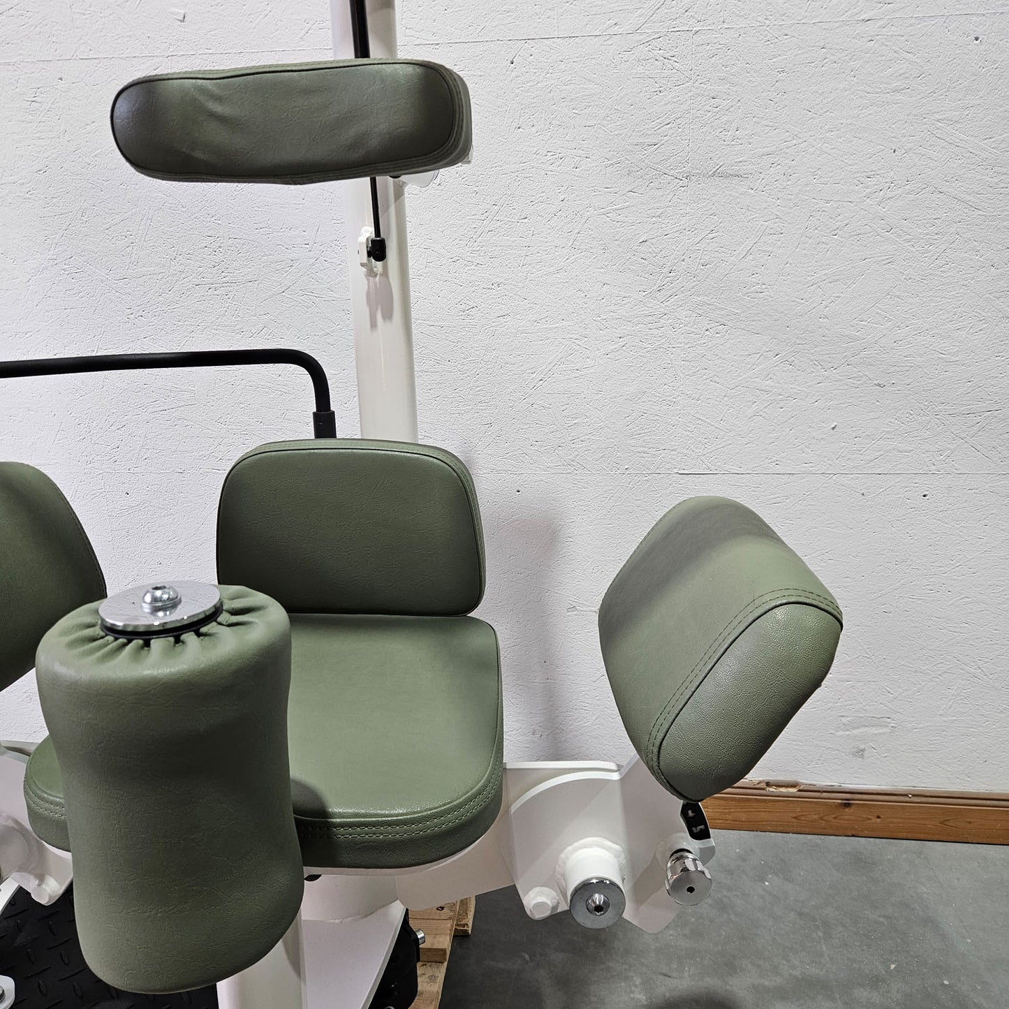 Gym80 Med80 3225 Rotationsmaschine, Rumpfrotator, Twister, seitliche Bauchmuskeln, Farbe Weiß, gebraucht - überholter Zustand