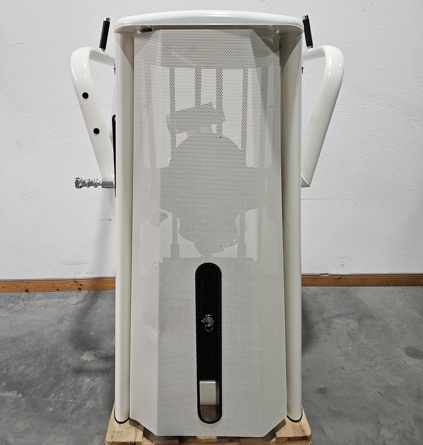 Gym80 Med80 3256 Multi Hip, Total Hip Kickmaschine, Hüftpendel, Farbe Weiß, gebraucht - überholter Zustand