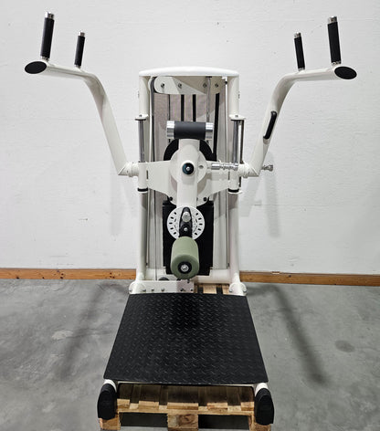 Gym80 Med80 3256 Multi Hip, Total Hip Kickmaschine, Hüftpendel, Farbe Weiß, gebraucht - überholter Zustand